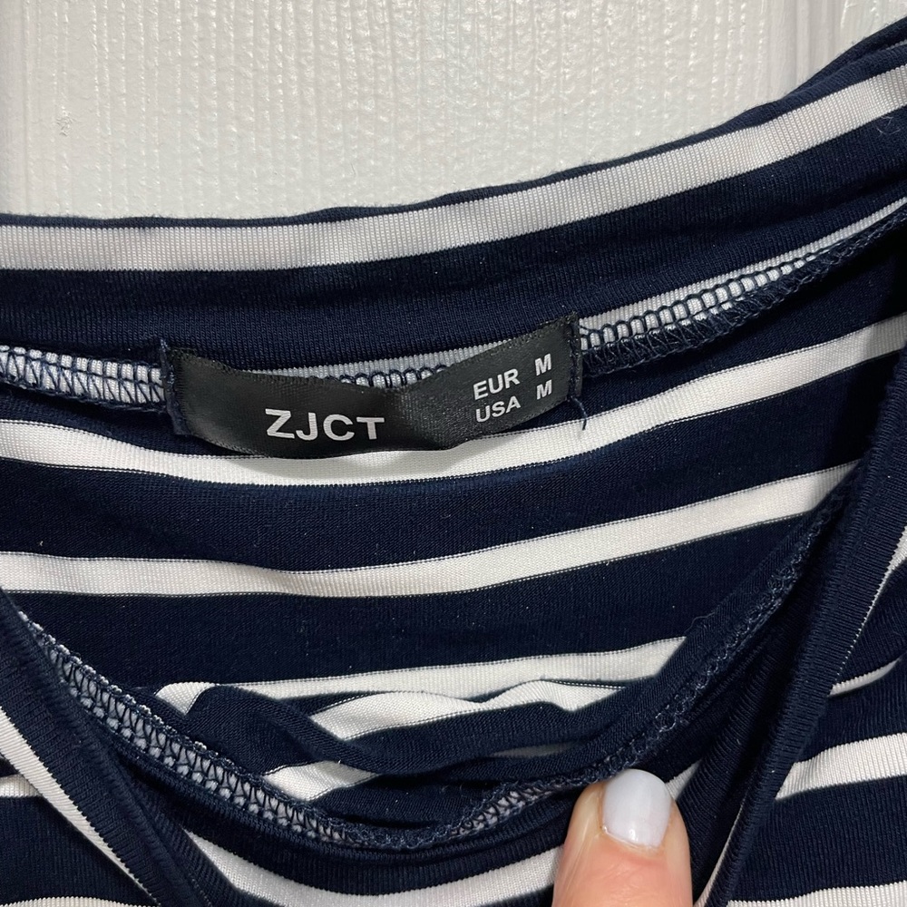 ZJCT Boat Neck Off Shoulder Nautical Stripe Tunic Size M Navy and White